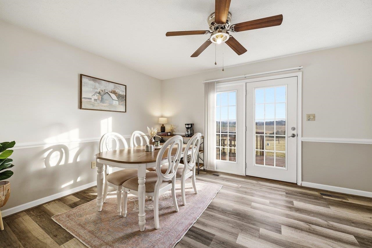 311 SWISHER RD, STAUNTON, Virginia 24401, 3 Bedrooms Bedrooms, ,2 BathroomsBathrooms,Residential,311 SWISHER RD,672756 MLS # 672756