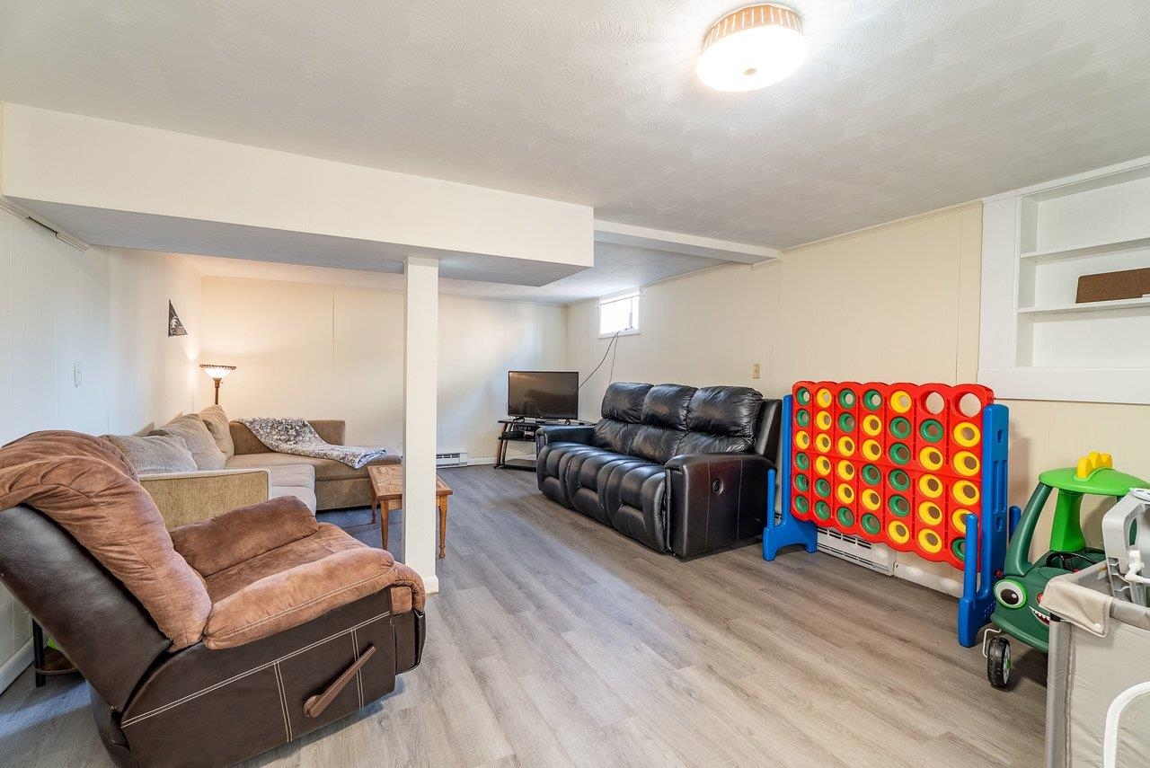 215 GEORGE ST, STAUNTON, Virginia 24401, 3 Bedrooms Bedrooms, ,1 BathroomBathrooms,Residential,215 GEORGE ST,672757 MLS # 672757