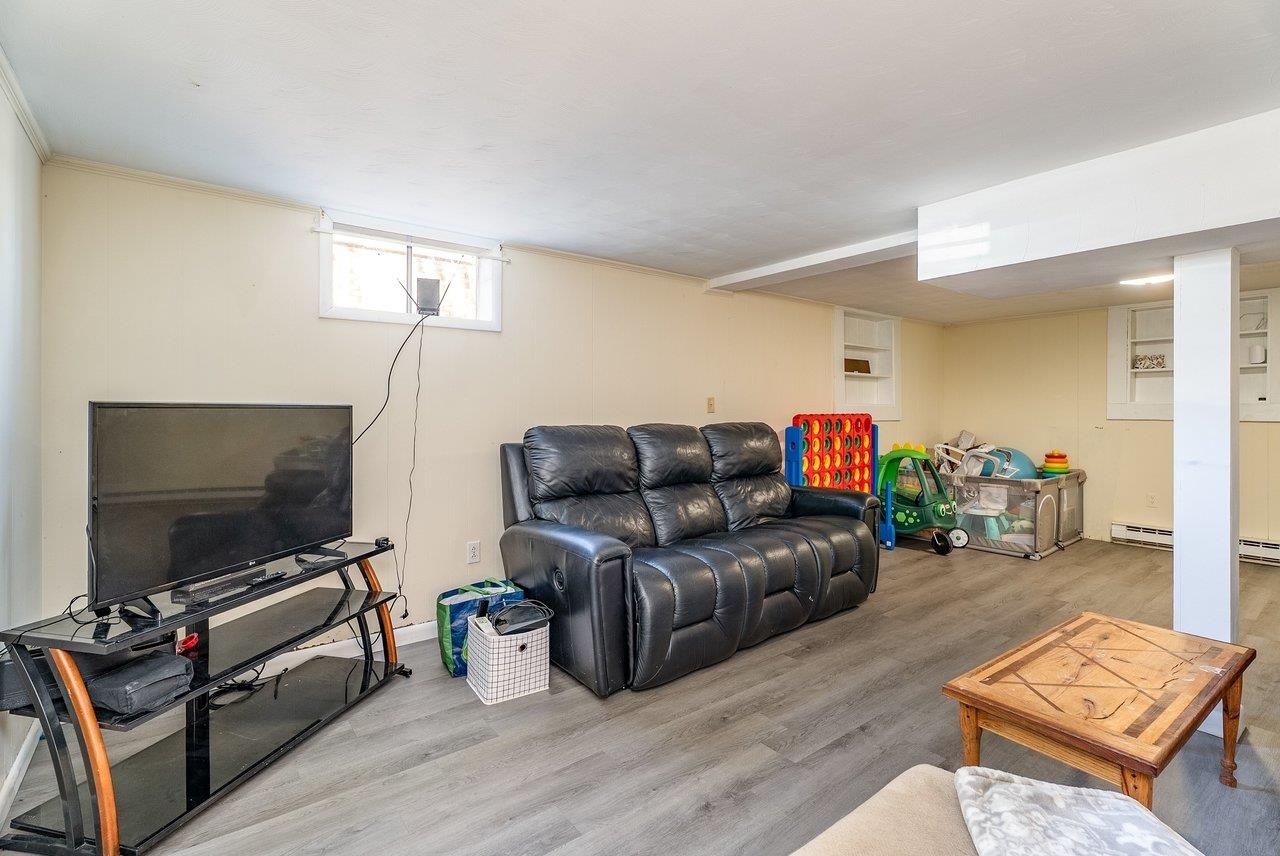 215 GEORGE ST, STAUNTON, Virginia 24401, 3 Bedrooms Bedrooms, ,1 BathroomBathrooms,Residential,215 GEORGE ST,672757 MLS # 672757