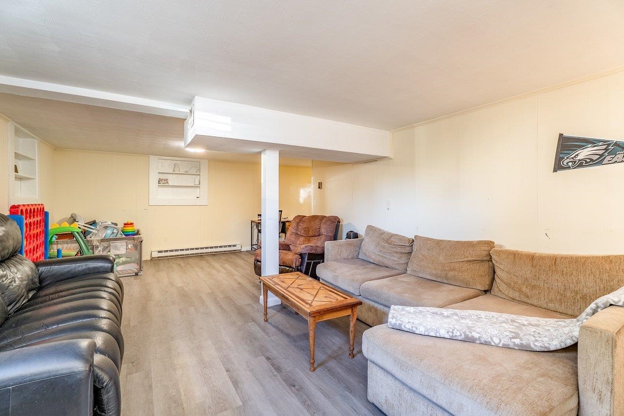 215 GEORGE ST, STAUNTON, Virginia 24401, 3 Bedrooms Bedrooms, ,1 BathroomBathrooms,Residential,215 GEORGE ST,672757 MLS # 672757