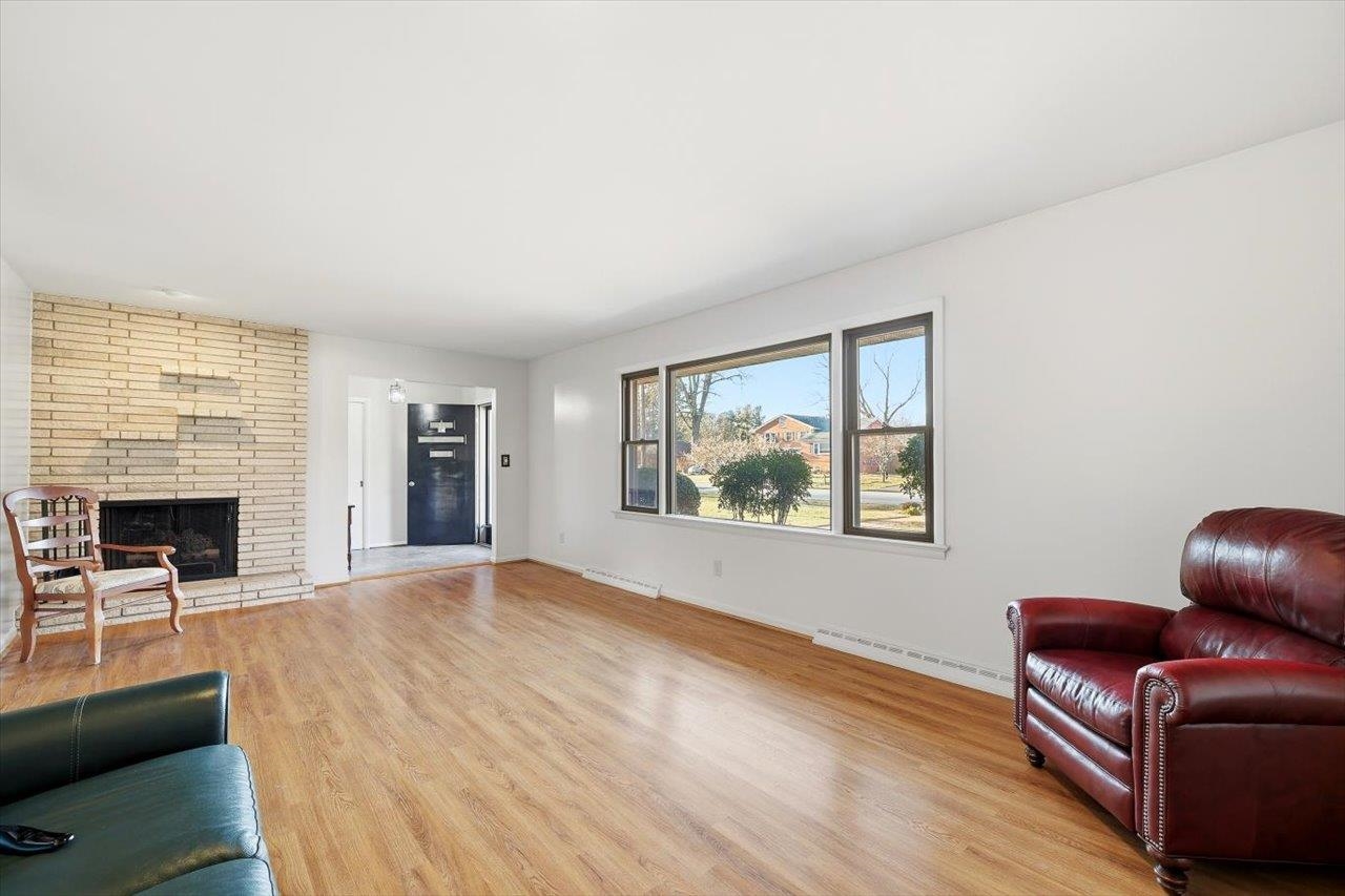 1133 CLUB RD, WAYNESBORO, Virginia 22980, 4 Bedrooms Bedrooms, ,2 BathroomsBathrooms,Residential,1133 CLUB RD,672758 MLS # 672758