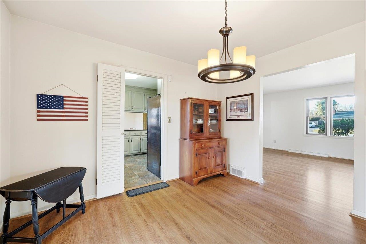 1133 CLUB RD, WAYNESBORO, Virginia 22980, 4 Bedrooms Bedrooms, ,2 BathroomsBathrooms,Residential,1133 CLUB RD,672758 MLS # 672758