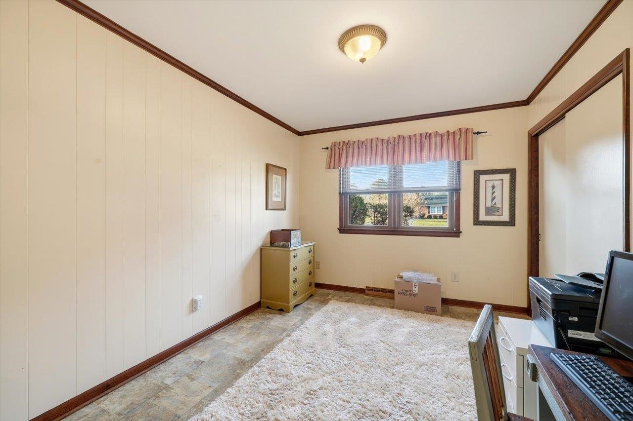 1133 CLUB RD, WAYNESBORO, Virginia 22980, 4 Bedrooms Bedrooms, ,2 BathroomsBathrooms,Residential,1133 CLUB RD,672758 MLS # 672758