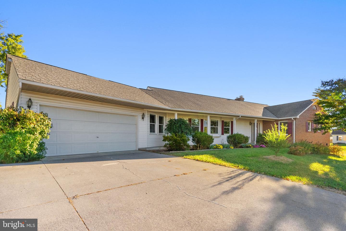 2140 SIXTH ST, MIDDLETOWN, Virginia 22645, 5 Bedrooms Bedrooms, ,4 BathroomsBathrooms,Residential,For sale,2140 SIXTH ST,VAFV2037492 MLS # VAFV2037492