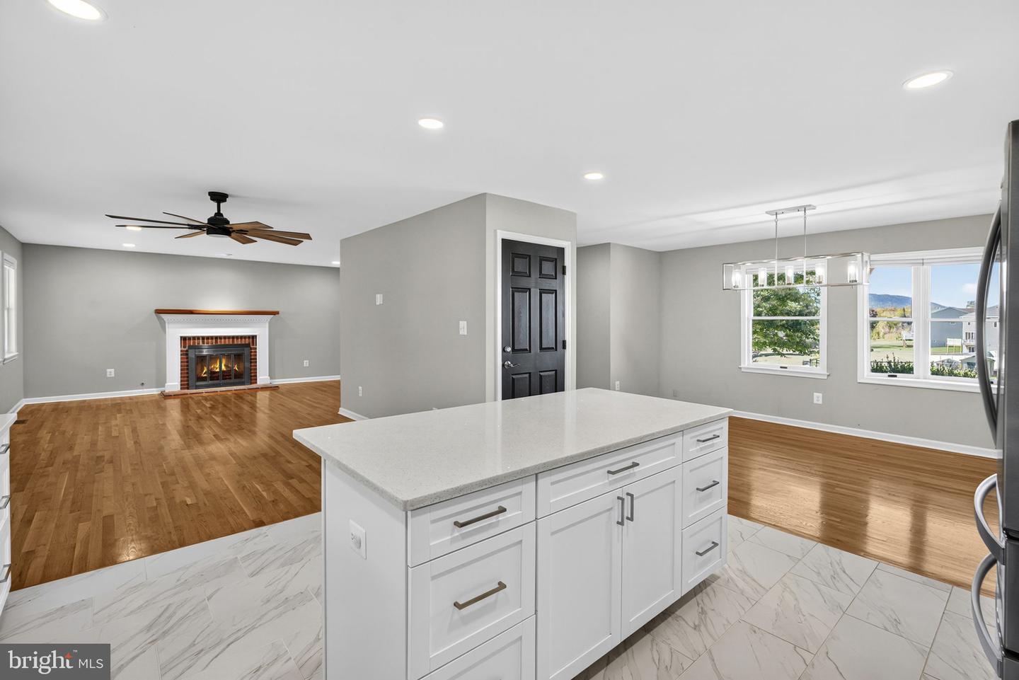 2140 SIXTH ST, MIDDLETOWN, Virginia 22645, 5 Bedrooms Bedrooms, ,4 BathroomsBathrooms,Residential,For sale,2140 SIXTH ST,VAFV2037492 MLS # VAFV2037492