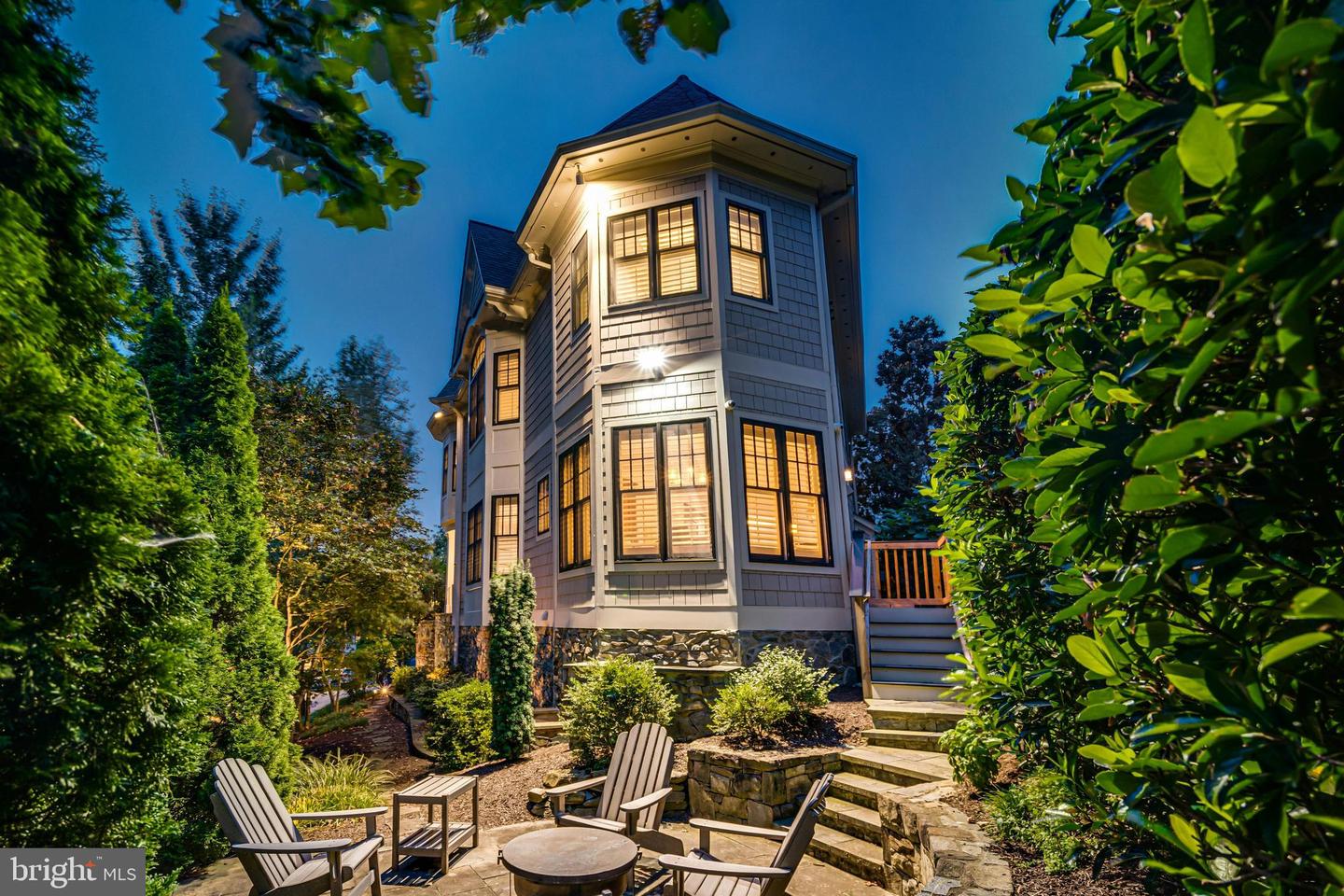 2807 1ST RD N, ARLINGTON, Virginia 22201, 5 Bedrooms Bedrooms, ,4 BathroomsBathrooms,Residential,For sale,2807 1ST RD N,VAAR2065244 MLS # VAAR2065244