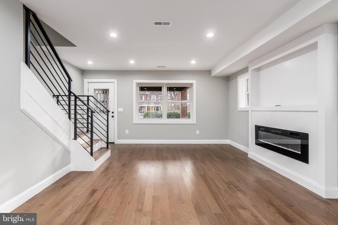 928 PERRY PL NE, WASHINGTON, District Of Columbia 20017, 4 Bedrooms Bedrooms, ,3 BathroomsBathrooms,Residential,For sale,928 PERRY PL NE,DCDC2229540 MLS # DCDC2229540 928 PERRY PL NE, WASHINGTON, District Of Columbia 20017, 4 Bedrooms Bedrooms, ,3 BathroomsBathrooms,Residential,For sale,928 PERRY PL NE,DCDC2229540 MLS # DCDC2229540