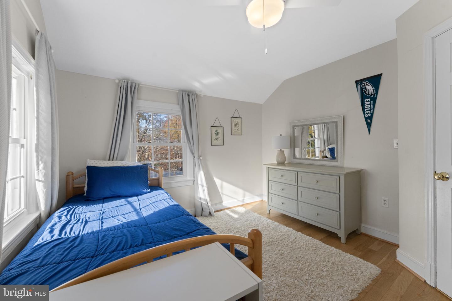 2723 N GEORGE MASON DR N, ARLINGTON, Virginia 22207, 3 Bedrooms Bedrooms, ,2 BathroomsBathrooms,Residential,For sale,2723 N GEORGE MASON DR N,VAAR2066074 MLS # VAAR2066074