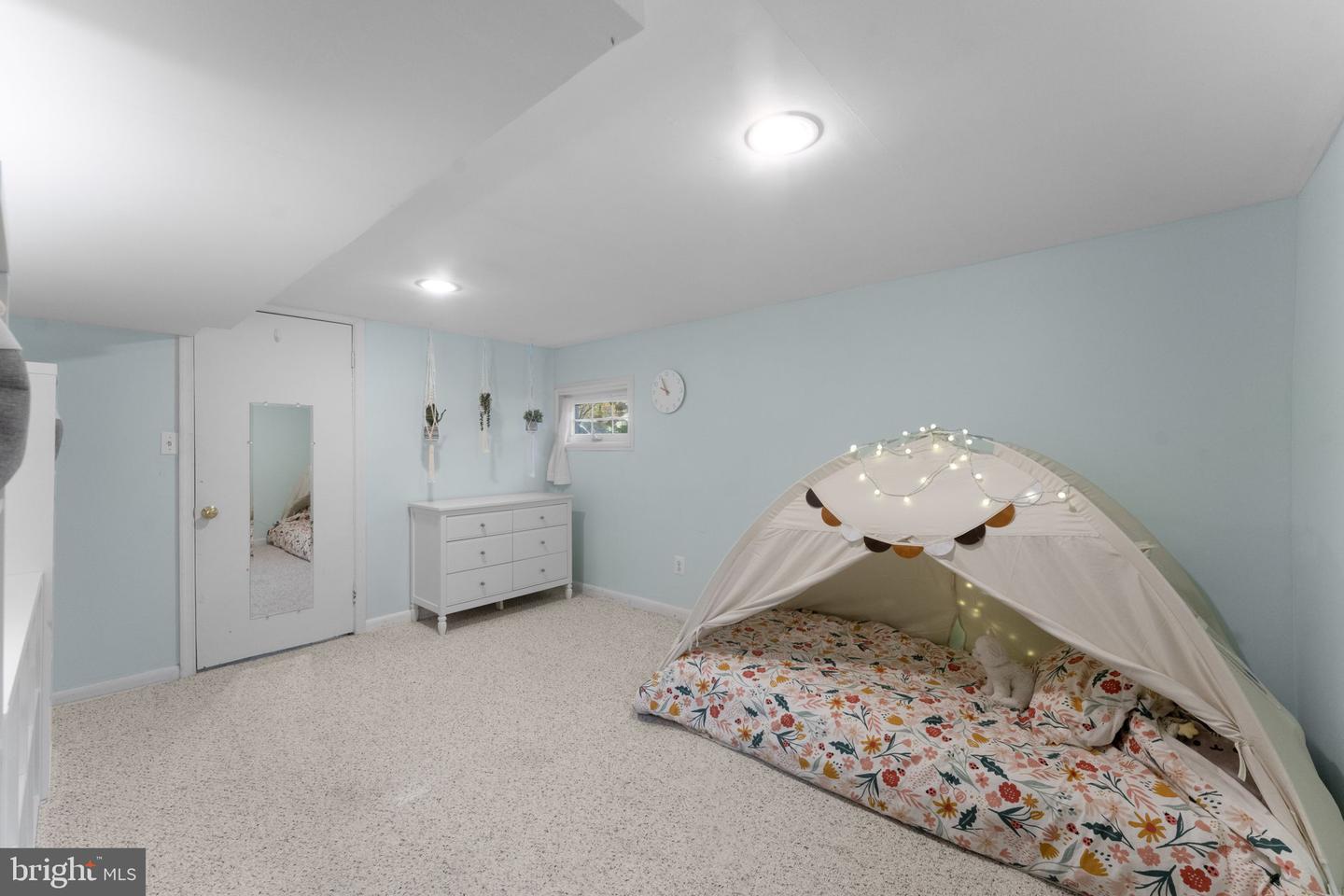 2723 N GEORGE MASON DR N, ARLINGTON, Virginia 22207, 3 Bedrooms Bedrooms, ,2 BathroomsBathrooms,Residential,For sale,2723 N GEORGE MASON DR N,VAAR2066074 MLS # VAAR2066074