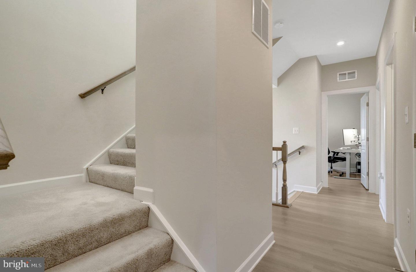 7282 NITTANY LN, ALEXANDRIA, Virginia 22306, 4 Bedrooms Bedrooms, 8 Rooms Rooms,3 BathroomsBathrooms,Residential,For sale,7282 NITTANY LN,VAFX2282228 MLS # VAFX2282228