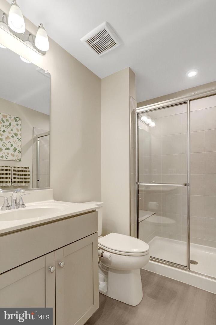 7282 NITTANY LN, ALEXANDRIA, Virginia 22306, 4 Bedrooms Bedrooms, 8 Rooms Rooms,3 BathroomsBathrooms,Residential,For sale,7282 NITTANY LN,VAFX2282228 MLS # VAFX2282228