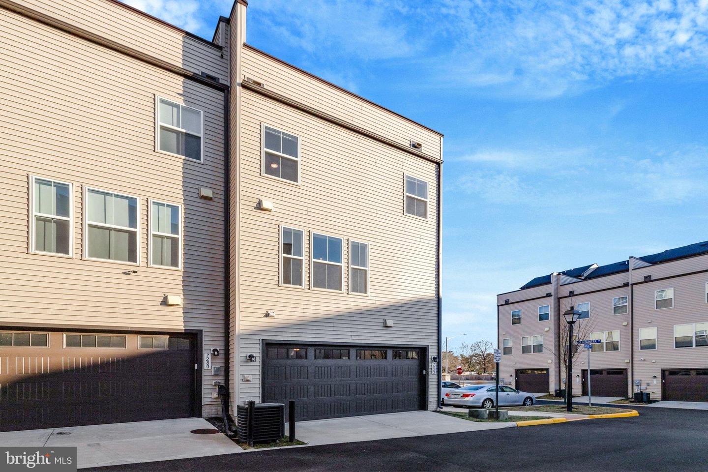 7282 NITTANY LN, ALEXANDRIA, Virginia 22306, 4 Bedrooms Bedrooms, 8 Rooms Rooms,3 BathroomsBathrooms,Residential,For sale,7282 NITTANY LN,VAFX2282228 MLS # VAFX2282228