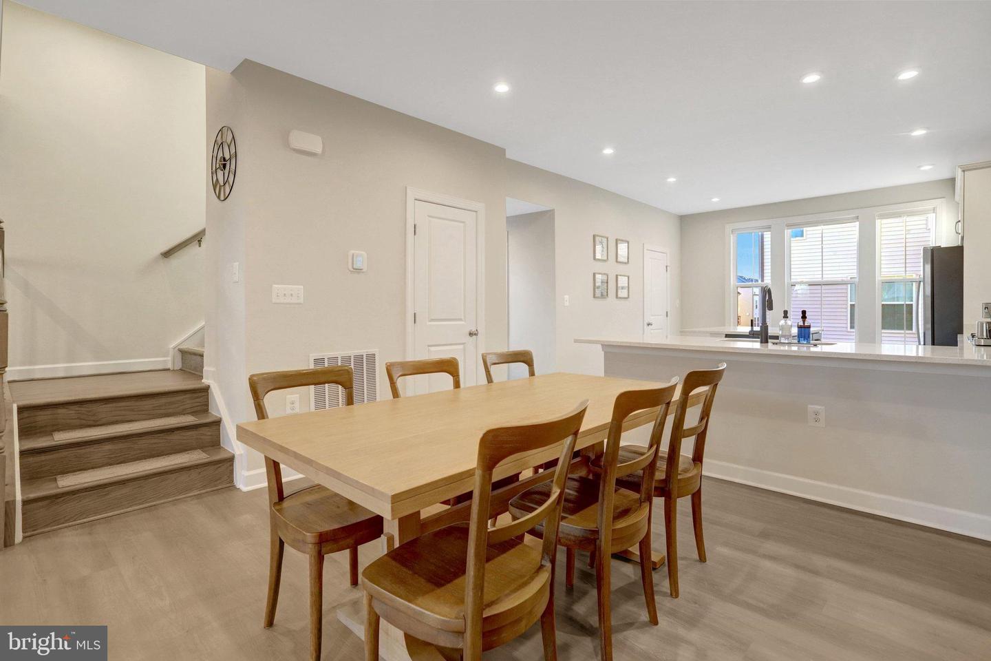 7282 NITTANY LN, ALEXANDRIA, Virginia 22306, 4 Bedrooms Bedrooms, 8 Rooms Rooms,3 BathroomsBathrooms,Residential,For sale,7282 NITTANY LN,VAFX2282228 MLS # VAFX2282228