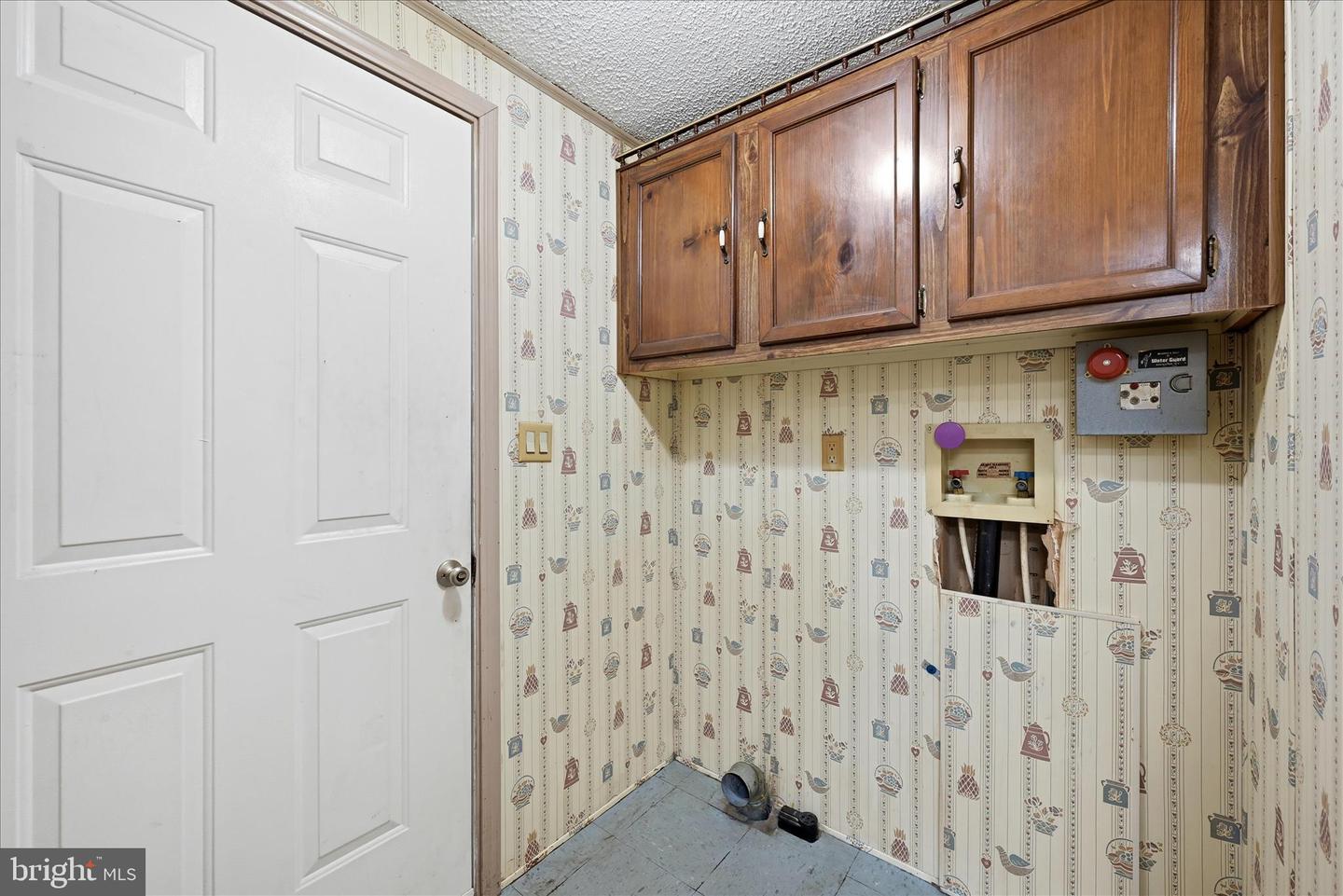 2 OLD CHAPEL AVE, BOYCE, Virginia 22620, 3 Bedrooms Bedrooms, ,2 BathroomsBathrooms,Residential,For sale,2 OLD CHAPEL AVE,VACL2006276 MLS # VACL2006276