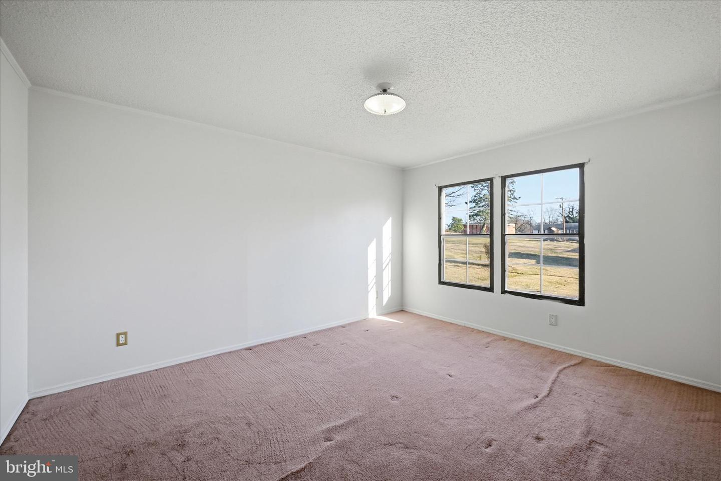 2 OLD CHAPEL AVE, BOYCE, Virginia 22620, 3 Bedrooms Bedrooms, ,2 BathroomsBathrooms,Residential,For sale,2 OLD CHAPEL AVE,VACL2006276 MLS # VACL2006276