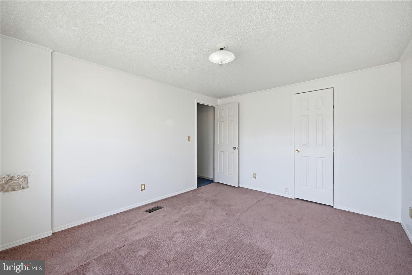 2 OLD CHAPEL AVE, BOYCE, Virginia 22620, 3 Bedrooms Bedrooms, ,2 BathroomsBathrooms,Residential,For sale,2 OLD CHAPEL AVE,VACL2006276 MLS # VACL2006276