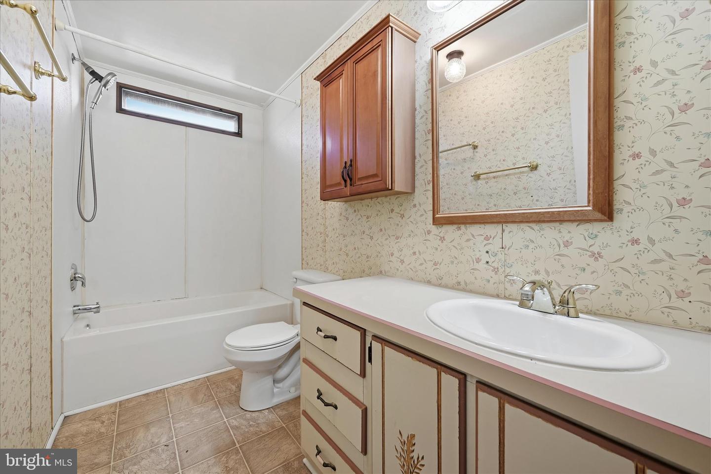 2 OLD CHAPEL AVE, BOYCE, Virginia 22620, 3 Bedrooms Bedrooms, ,2 BathroomsBathrooms,Residential,For sale,2 OLD CHAPEL AVE,VACL2006276 MLS # VACL2006276