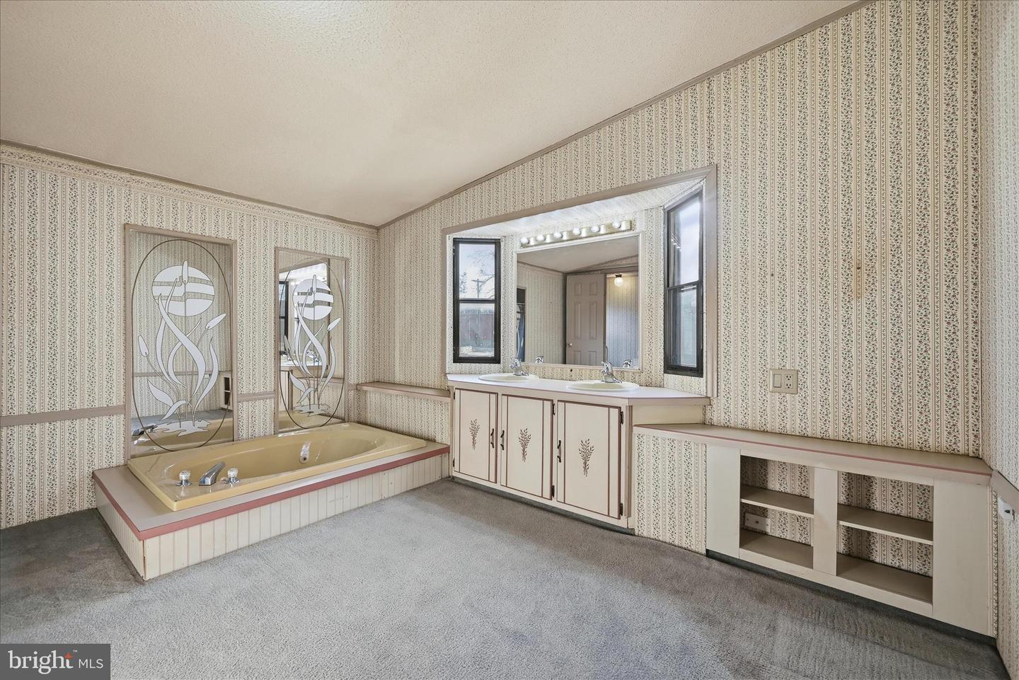 2 OLD CHAPEL AVE, BOYCE, Virginia 22620, 3 Bedrooms Bedrooms, ,2 BathroomsBathrooms,Residential,For sale,2 OLD CHAPEL AVE,VACL2006276 MLS # VACL2006276