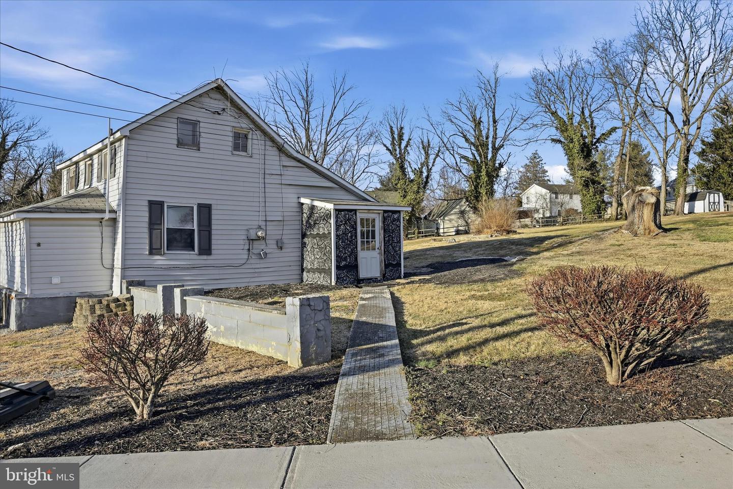 2 OLD CHAPEL AVE, BOYCE, Virginia 22620, 3 Bedrooms Bedrooms, ,2 BathroomsBathrooms,Residential,For sale,2 OLD CHAPEL AVE,VACL2006276 MLS # VACL2006276