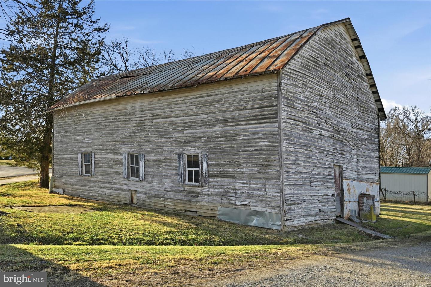 2 OLD CHAPEL AVE, BOYCE, Virginia 22620, 3 Bedrooms Bedrooms, ,2 BathroomsBathrooms,Residential,For sale,2 OLD CHAPEL AVE,VACL2006276 MLS # VACL2006276