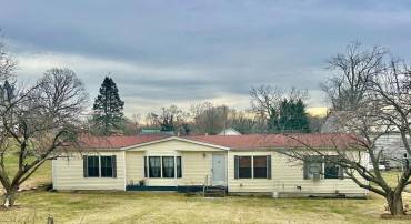 2 OLD CHAPEL AVE, BOYCE, Virginia 22620, 3 Bedrooms Bedrooms, ,2 BathroomsBathrooms,Residential,For sale,2 OLD CHAPEL AVE,VACL2006276 MLS # VACL2006276