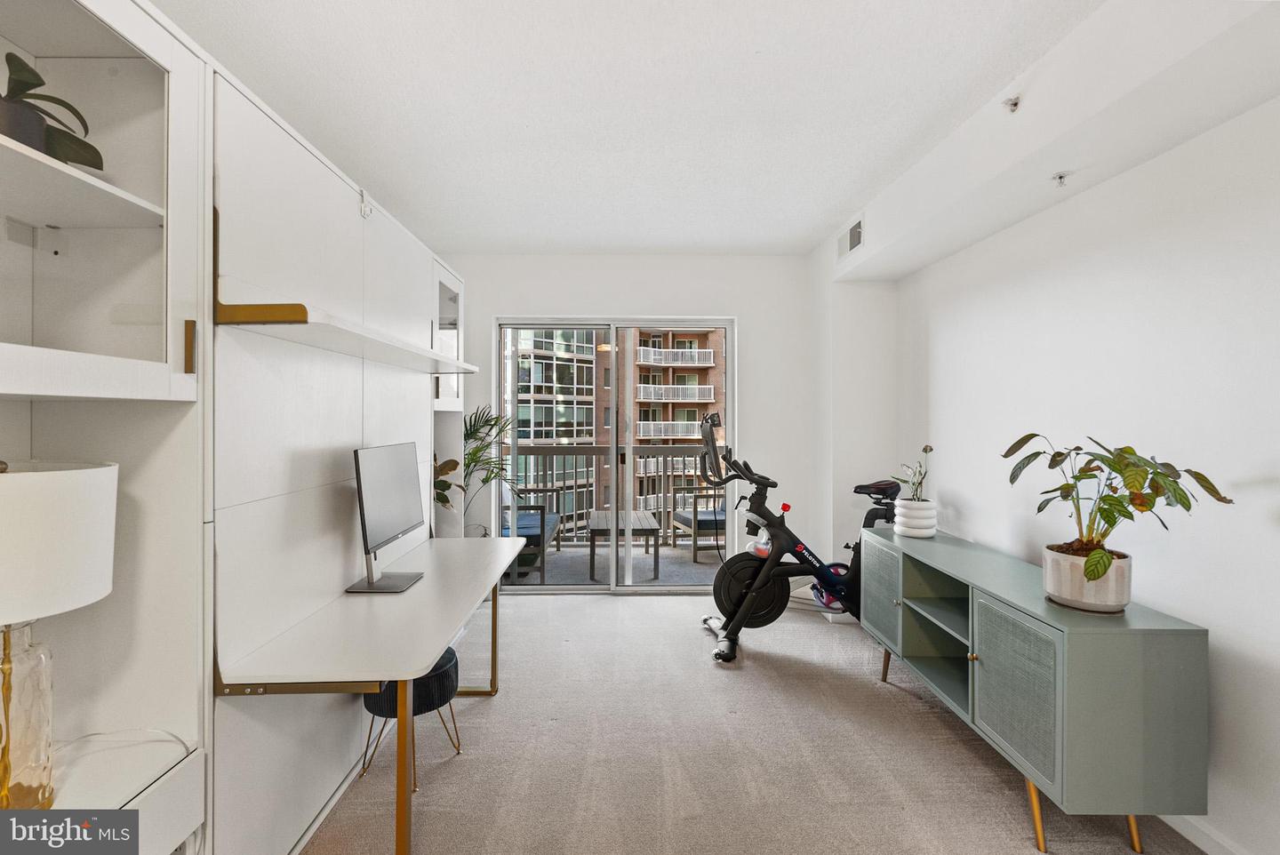 3101 N HAMPTON DR N #1014, ALEXANDRIA, Virginia 22302, 2 Bedrooms Bedrooms, ,2 BathroomsBathrooms,Residential,For sale,3101 N HAMPTON DR N #1014,VAAX2052562 MLS # VAAX2052562