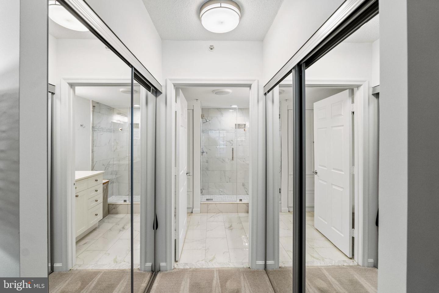 3101 N HAMPTON DR N #1014, ALEXANDRIA, Virginia 22302, 2 Bedrooms Bedrooms, ,2 BathroomsBathrooms,Residential,For sale,3101 N HAMPTON DR N #1014,VAAX2052562 MLS # VAAX2052562