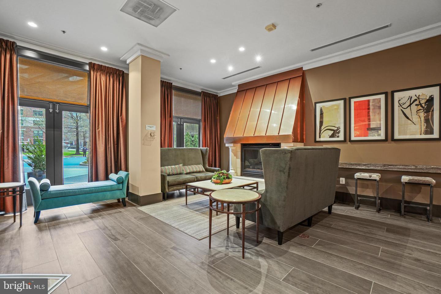 3101 N HAMPTON DR N #1014, ALEXANDRIA, Virginia 22302, 2 Bedrooms Bedrooms, ,2 BathroomsBathrooms,Residential,For sale,3101 N HAMPTON DR N #1014,VAAX2052562 MLS # VAAX2052562