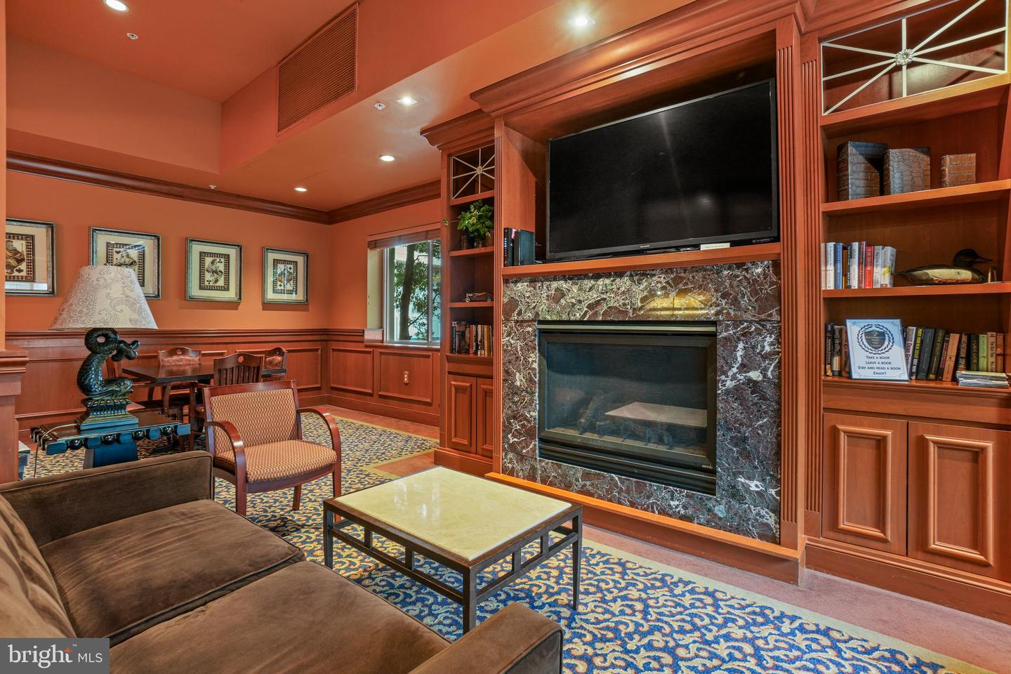 3101 N HAMPTON DR N #1014, ALEXANDRIA, Virginia 22302, 2 Bedrooms Bedrooms, ,2 BathroomsBathrooms,Residential,For sale,3101 N HAMPTON DR N #1014,VAAX2052562 MLS # VAAX2052562