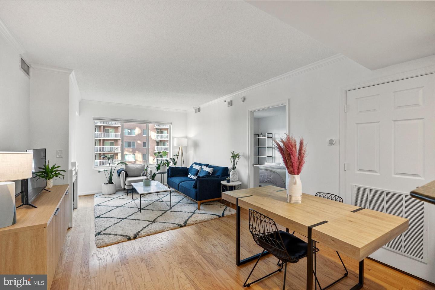 3101 N HAMPTON DR N #1014, ALEXANDRIA, Virginia 22302, 2 Bedrooms Bedrooms, ,2 BathroomsBathrooms,Residential,For sale,3101 N HAMPTON DR N #1014,VAAX2052562 MLS # VAAX2052562