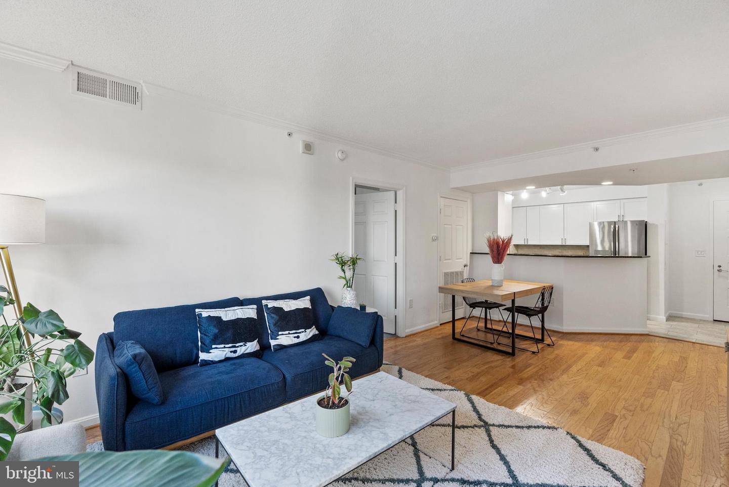 3101 N HAMPTON DR N #1014, ALEXANDRIA, Virginia 22302, 2 Bedrooms Bedrooms, ,2 BathroomsBathrooms,Residential,For sale,3101 N HAMPTON DR N #1014,VAAX2052562 MLS # VAAX2052562