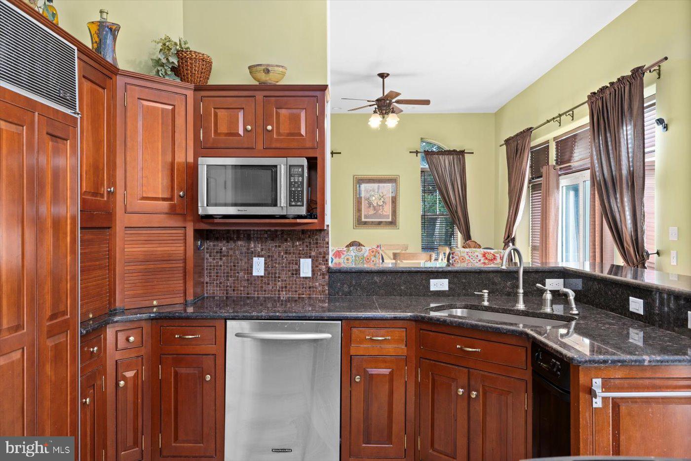 6902 TOWER OF LONDON DR, FREDERICKSBURG, Virginia 22407, 6 Bedrooms Bedrooms, ,5 BathroomsBathrooms,Residential,For sale,6902 TOWER OF LONDON DR,VASP2038286 MLS # VASP2038286