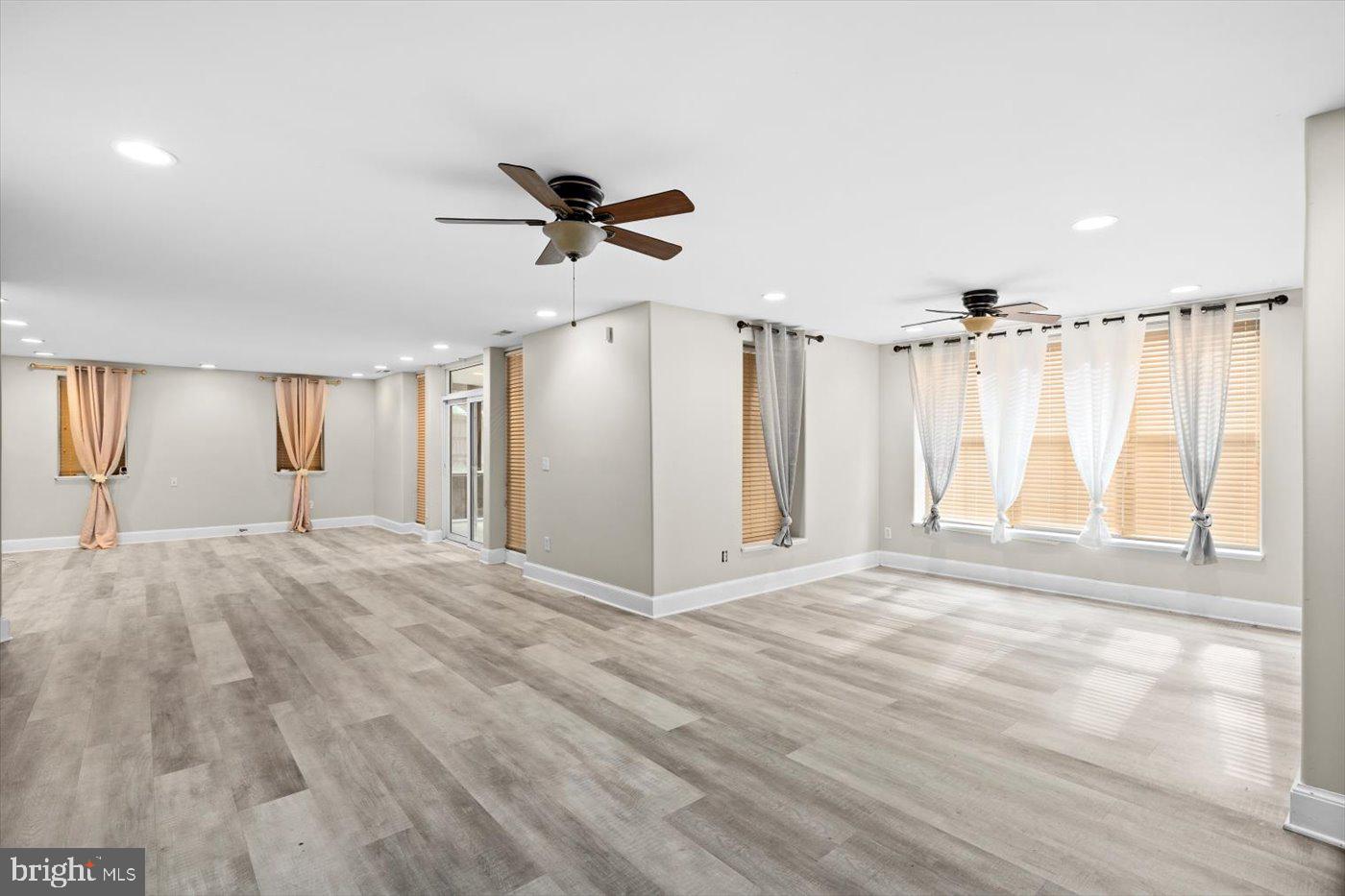 6902 TOWER OF LONDON DR, FREDERICKSBURG, Virginia 22407, 6 Bedrooms Bedrooms, ,5 BathroomsBathrooms,Residential,For sale,6902 TOWER OF LONDON DR,VASP2038286 MLS # VASP2038286