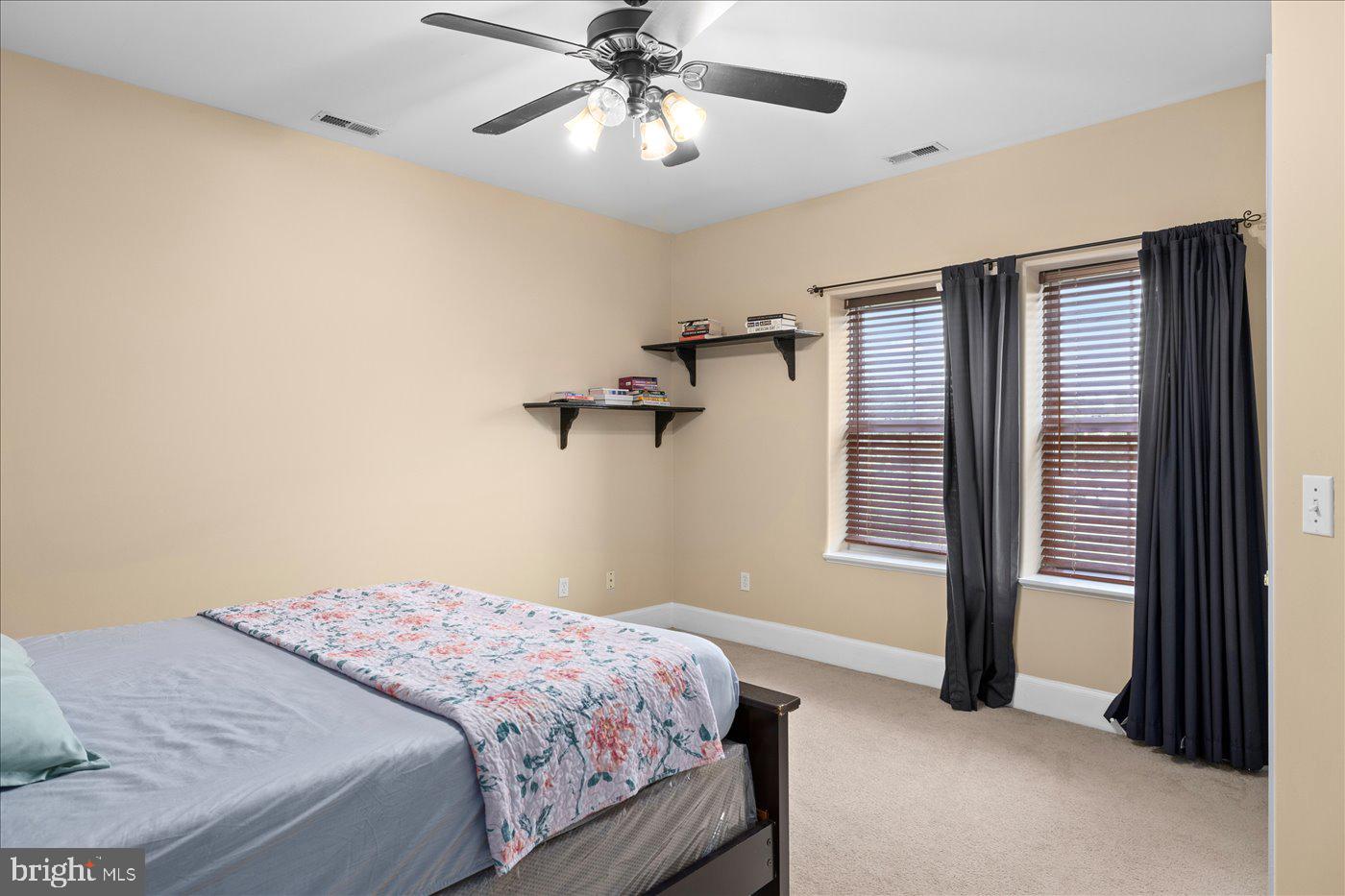 6902 TOWER OF LONDON DR, FREDERICKSBURG, Virginia 22407, 6 Bedrooms Bedrooms, ,5 BathroomsBathrooms,Residential,For sale,6902 TOWER OF LONDON DR,VASP2038286 MLS # VASP2038286