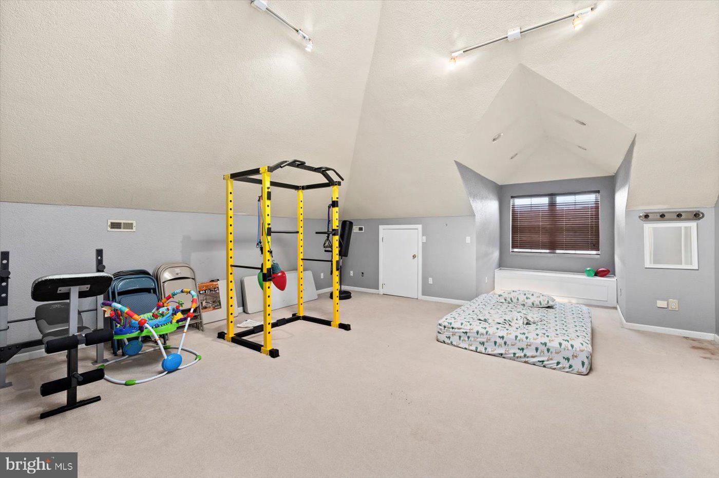 6902 TOWER OF LONDON DR, FREDERICKSBURG, Virginia 22407, 6 Bedrooms Bedrooms, ,5 BathroomsBathrooms,Residential,For sale,6902 TOWER OF LONDON DR,VASP2038286 MLS # VASP2038286