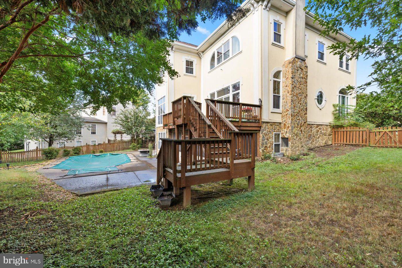 6902 TOWER OF LONDON DR, FREDERICKSBURG, Virginia 22407, 6 Bedrooms Bedrooms, ,5 BathroomsBathrooms,Residential,For sale,6902 TOWER OF LONDON DR,VASP2038286 MLS # VASP2038286