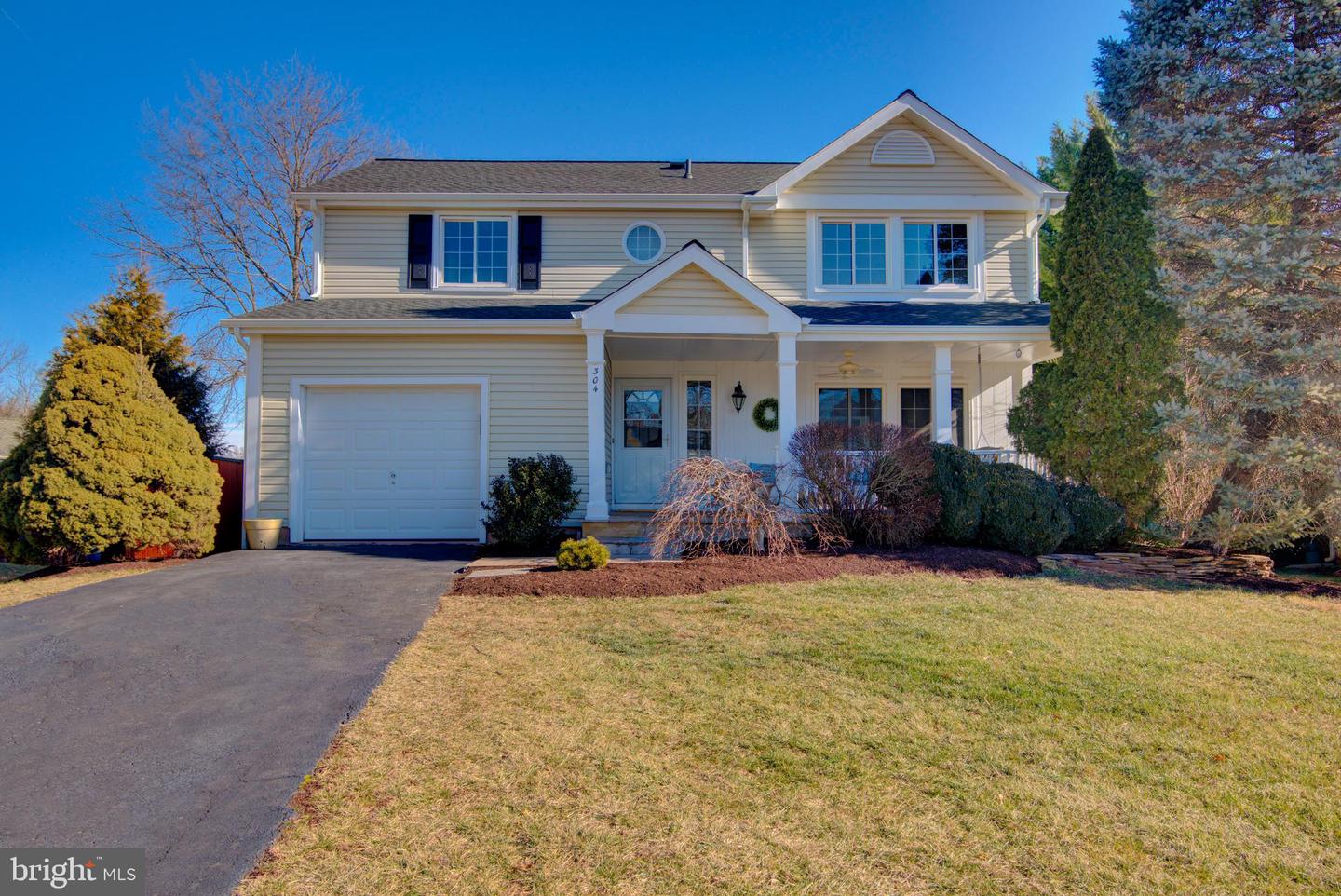 304 AARON CT, STERLING, Virginia 20164, 4 Bedrooms Bedrooms, ,2 BathroomsBathrooms,Residential,For sale,304 AARON CT,VALO2113280 MLS # VALO2113280