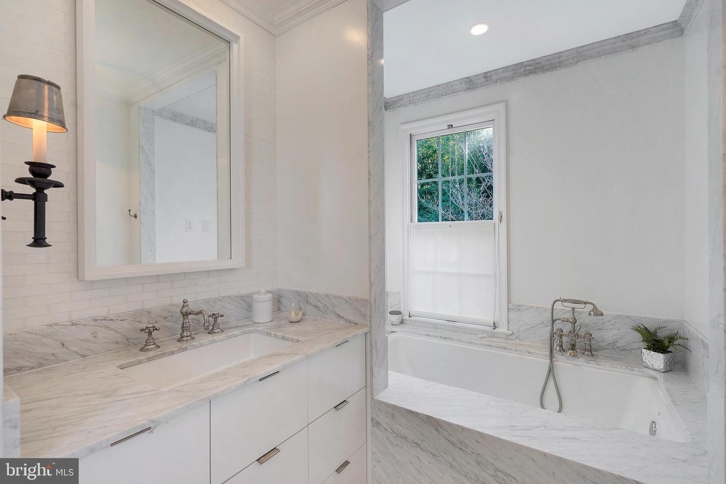 815 ARCTURUS ON THE POTOMAC, ALEXANDRIA, Virginia 22308, 5 Bedrooms Bedrooms, ,3 BathroomsBathrooms,Residential,For sale,815 ARCTURUS ON THE POTOMAC,VAFX2284026 MLS # VAFX2284026