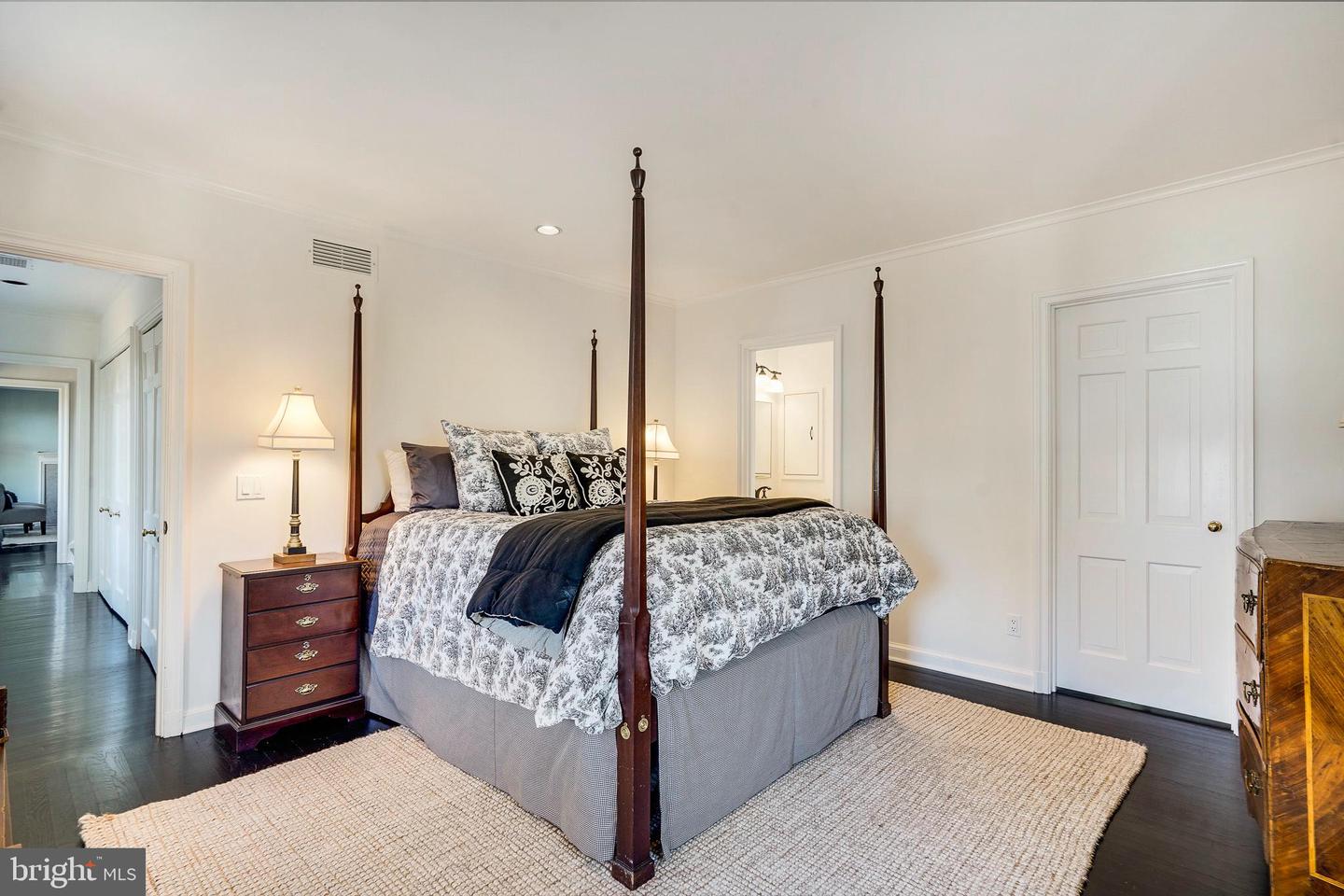 815 ARCTURUS ON THE POTOMAC, ALEXANDRIA, Virginia 22308, 5 Bedrooms Bedrooms, ,3 BathroomsBathrooms,Residential,For sale,815 ARCTURUS ON THE POTOMAC,VAFX2284026 MLS # VAFX2284026