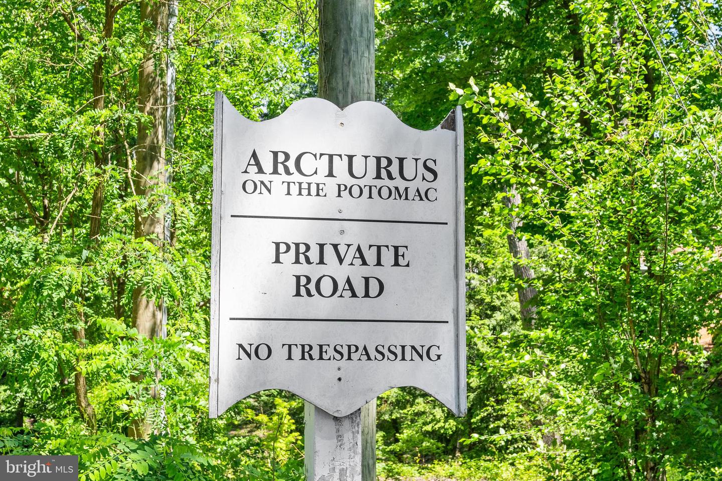 815 ARCTURUS ON THE POTOMAC, ALEXANDRIA, Virginia 22308, 5 Bedrooms Bedrooms, ,3 BathroomsBathrooms,Residential,For sale,815 ARCTURUS ON THE POTOMAC,VAFX2284026 MLS # VAFX2284026