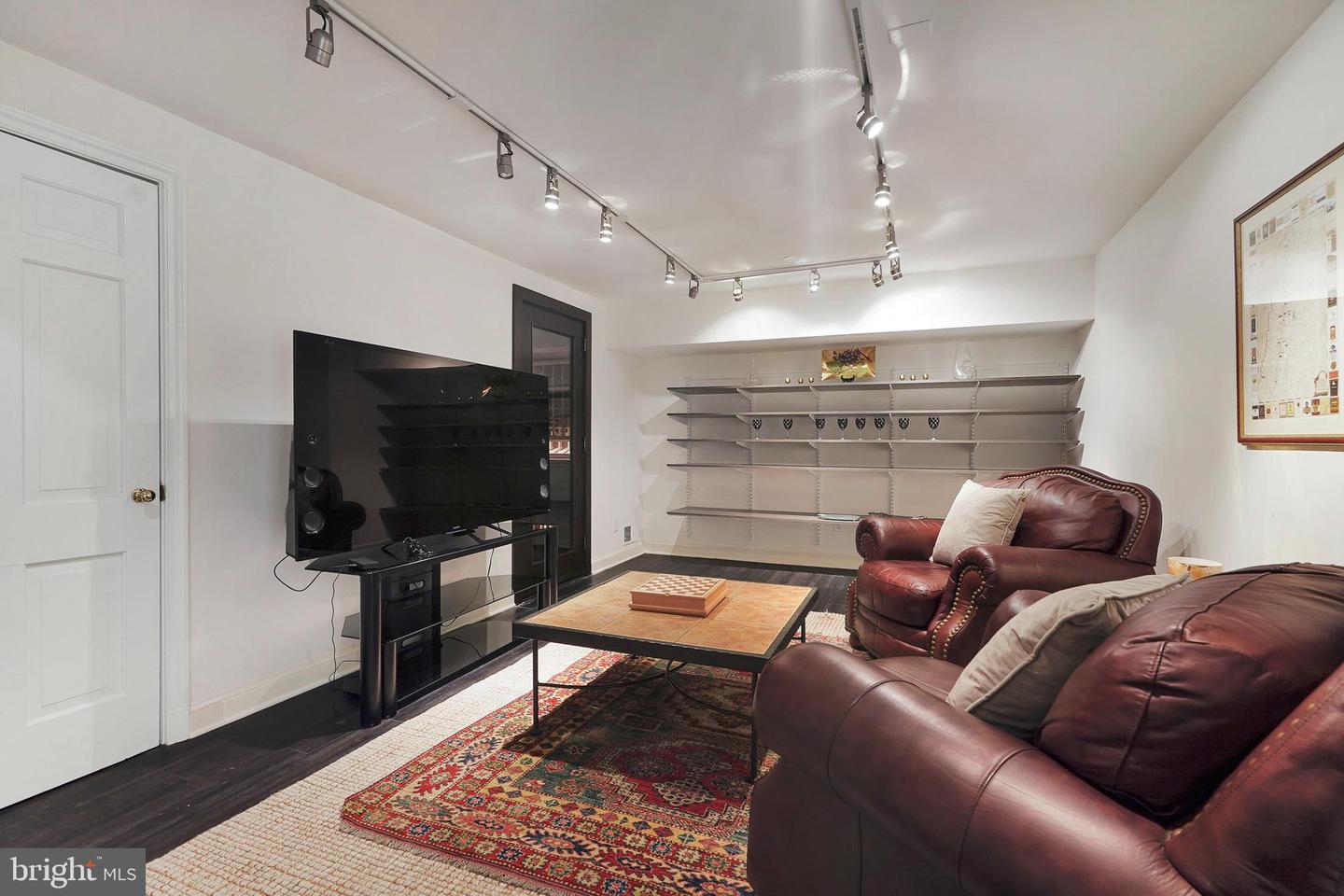 815 ARCTURUS ON THE POTOMAC, ALEXANDRIA, Virginia 22308, 5 Bedrooms Bedrooms, ,3 BathroomsBathrooms,Residential,For sale,815 ARCTURUS ON THE POTOMAC,VAFX2284026 MLS # VAFX2284026