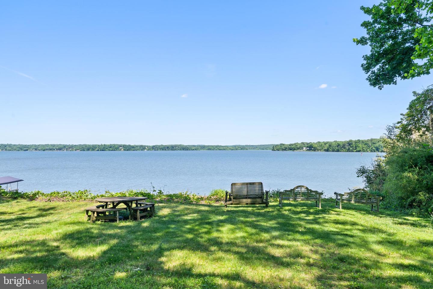 815 ARCTURUS ON THE POTOMAC, ALEXANDRIA, Virginia 22308, 5 Bedrooms Bedrooms, ,3 BathroomsBathrooms,Residential,For sale,815 ARCTURUS ON THE POTOMAC,VAFX2284026 MLS # VAFX2284026