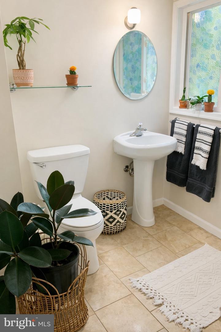 8621 KENILWORTH DR, SPRINGFIELD, Virginia 22151, 6 Bedrooms Bedrooms, ,3 BathroomsBathrooms,Residential,For sale,8621 KENILWORTH DR,VAFX2284130 MLS # VAFX2284130 8621 KENILWORTH DR, SPRINGFIELD, Virginia 22151, 6 Bedrooms Bedrooms, ,3 BathroomsBathrooms,Residential,For sale,8621 KENILWORTH DR,VAFX2284130 MLS # VAFX2284130