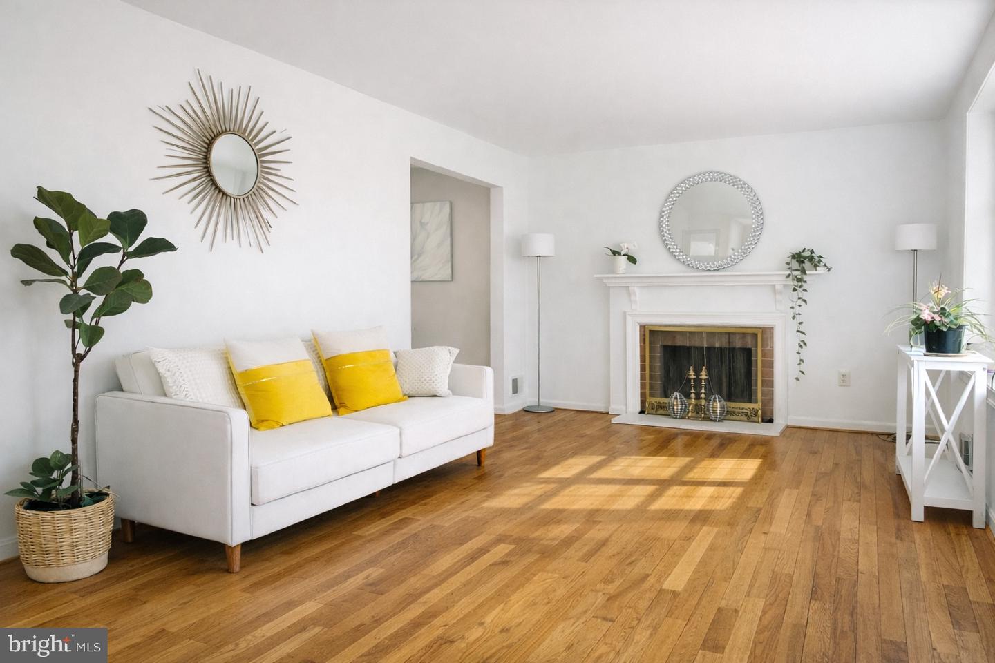 8621 KENILWORTH DR, SPRINGFIELD, Virginia 22151, 6 Bedrooms Bedrooms, ,3 BathroomsBathrooms,Residential,For sale,8621 KENILWORTH DR,VAFX2284130 MLS # VAFX2284130 8621 KENILWORTH DR, SPRINGFIELD, Virginia 22151, 6 Bedrooms Bedrooms, ,3 BathroomsBathrooms,Residential,For sale,8621 KENILWORTH DR,VAFX2284130 MLS # VAFX2284130