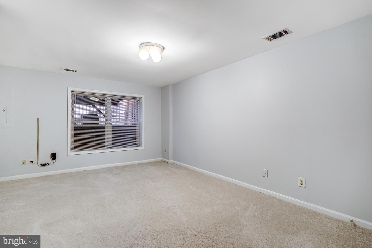 5905 SAINT GILES WAY, ALEXANDRIA, Virginia 22315, 3 Bedrooms Bedrooms, ,2 BathroomsBathrooms,Residential,For sale,5905 SAINT GILES WAY,VAFX2284624 MLS # VAFX2284624