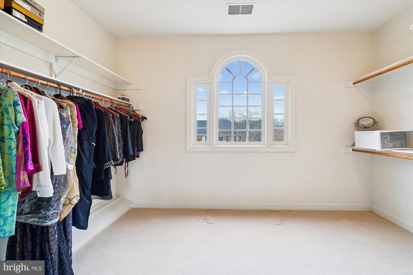 11046 HEATHLAND DR, OAKTON, Virginia 22124, 8 Bedrooms Bedrooms, ,7 BathroomsBathrooms,Residential,For sale,11046 HEATHLAND DR,VAFX2284890 MLS # VAFX2284890