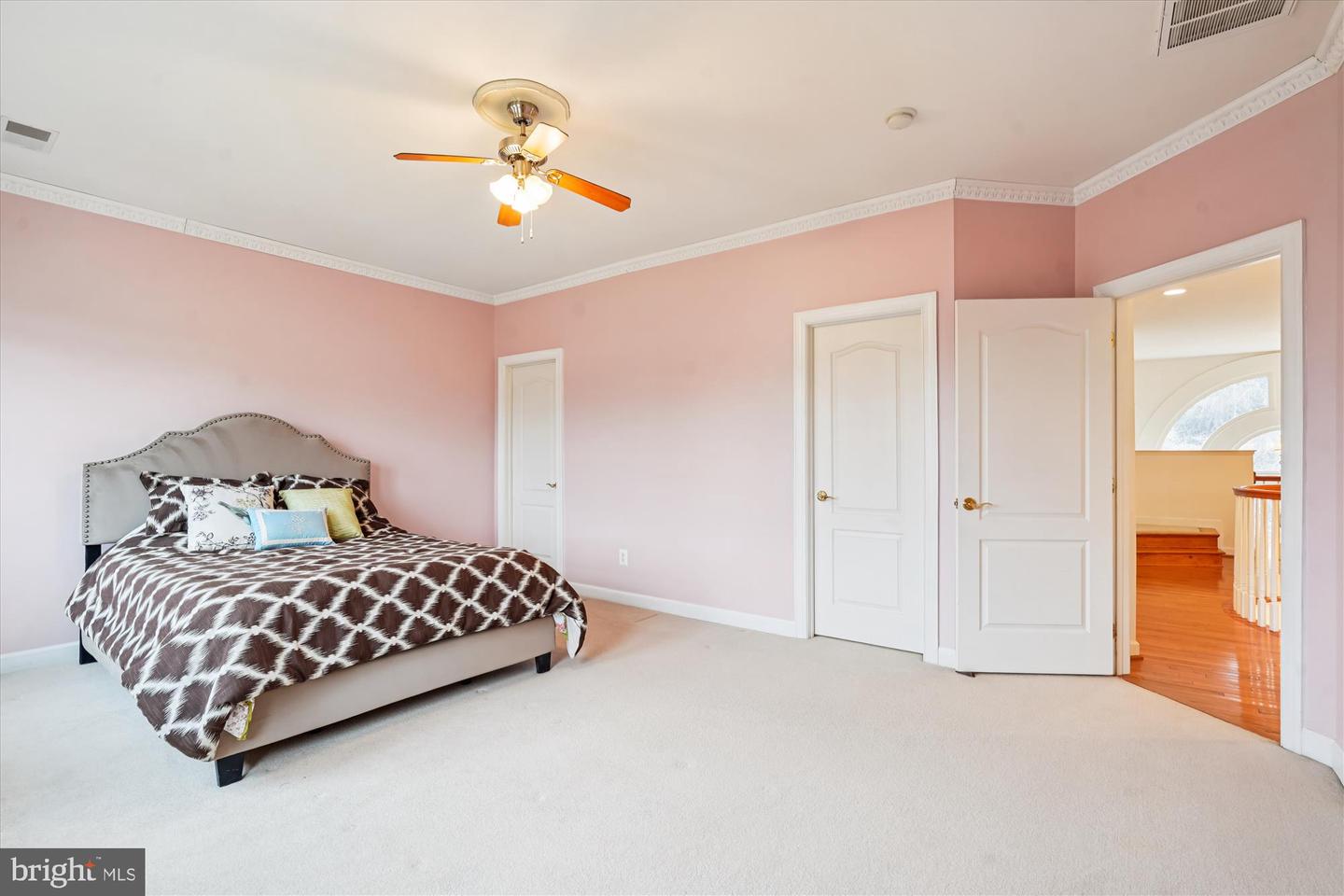 11046 HEATHLAND DR, OAKTON, Virginia 22124, 8 Bedrooms Bedrooms, ,7 BathroomsBathrooms,Residential,For sale,11046 HEATHLAND DR,VAFX2284890 MLS # VAFX2284890