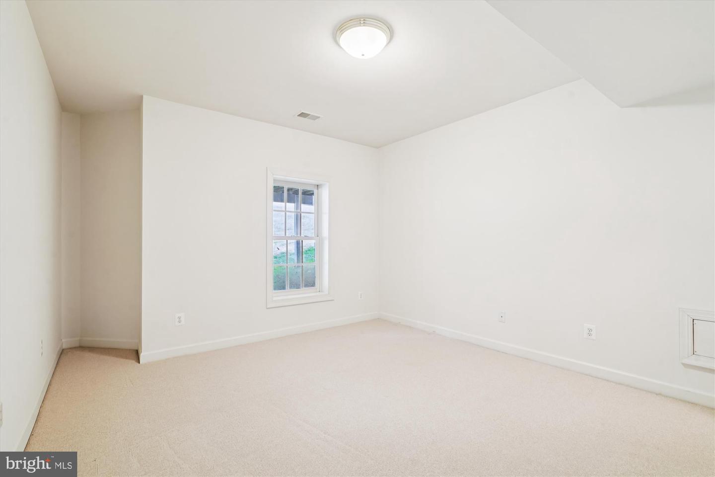 11046 HEATHLAND DR, OAKTON, Virginia 22124, 8 Bedrooms Bedrooms, ,7 BathroomsBathrooms,Residential,For sale,11046 HEATHLAND DR,VAFX2284890 MLS # VAFX2284890