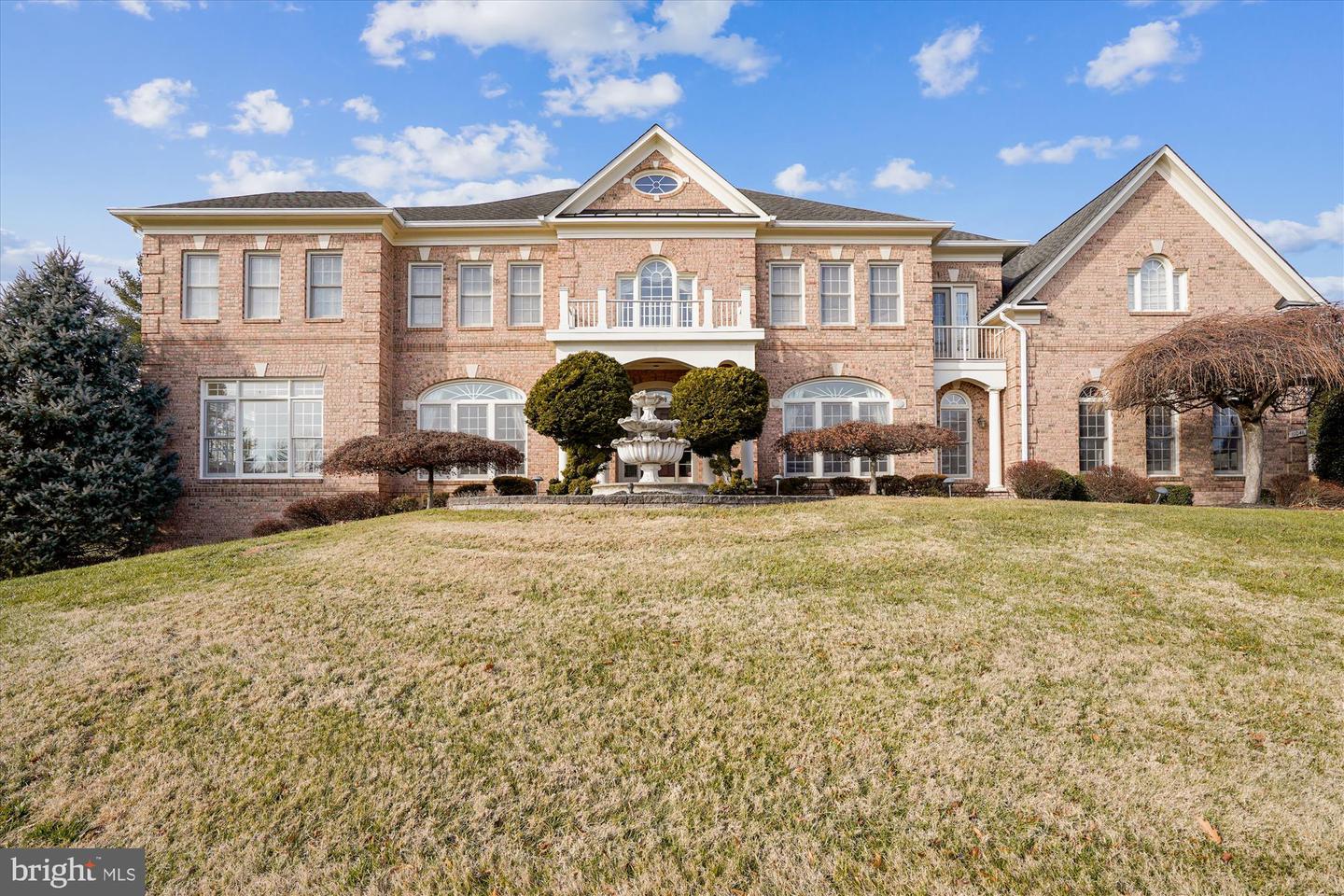 11046 HEATHLAND DR, OAKTON, Virginia 22124, 8 Bedrooms Bedrooms, ,7 BathroomsBathrooms,Residential,For sale,11046 HEATHLAND DR,VAFX2284890 MLS # VAFX2284890