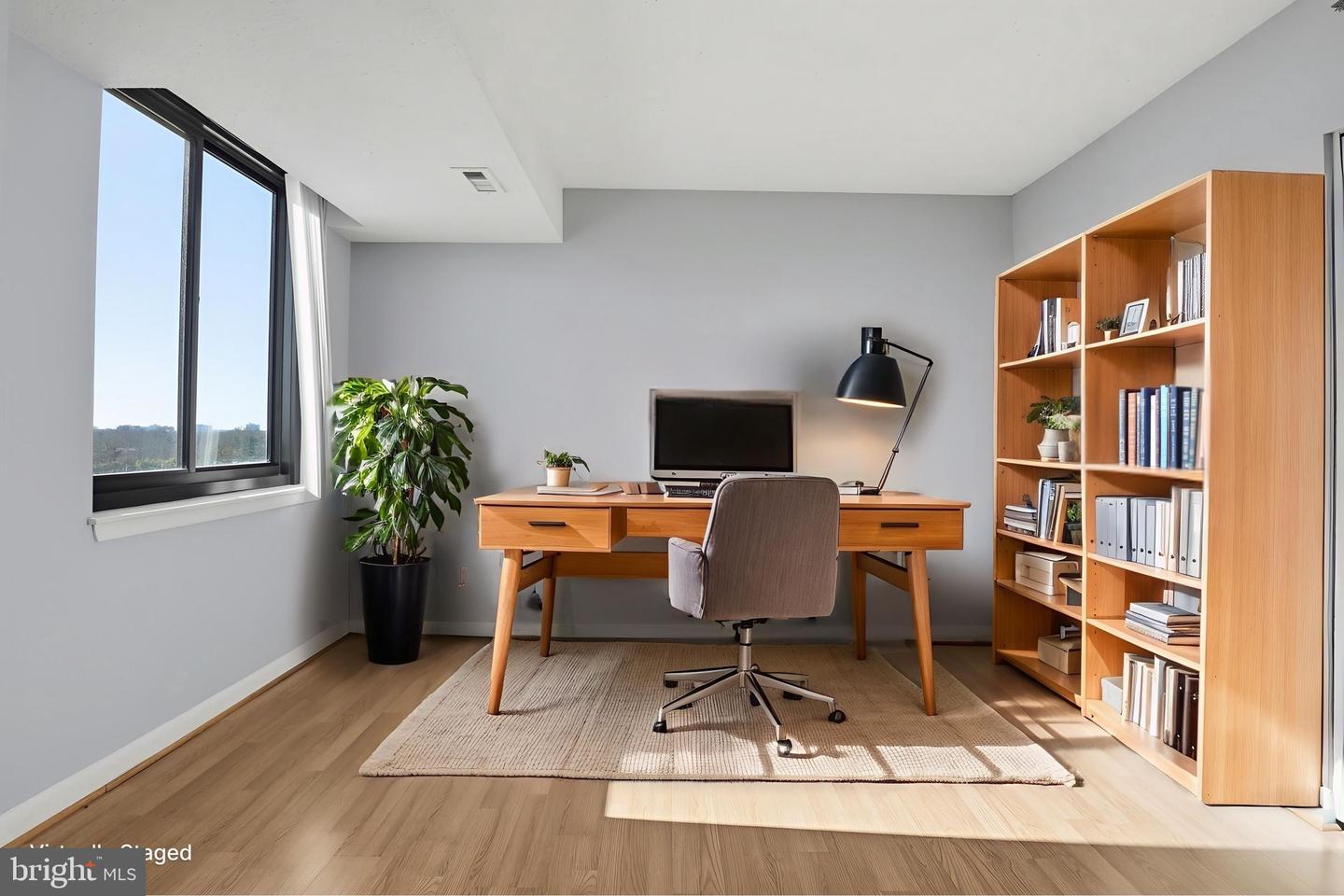 3709 S GEORGE MASON DR #912, FALLS CHURCH, Virginia 22041, 2 Bedrooms Bedrooms, ,2 BathroomsBathrooms,Residential,For sale,3709 S GEORGE MASON DR #912,VAFX2285066 MLS # VAFX2285066